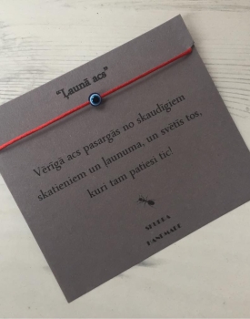Veiksmes aproce pret ''Ļaunā acs'' sarkana